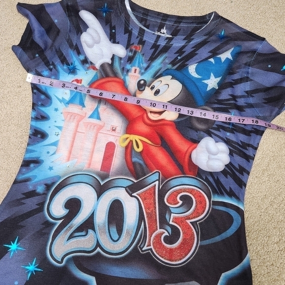 Y2k Disneyland Resorts Official Merch 2013 Mickey Mouse Graffiti Tee Size M - Picture 12 of 15